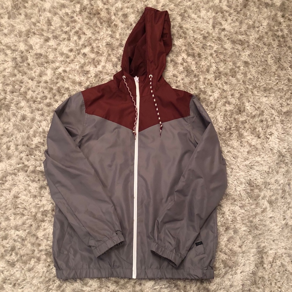 RETRO WINDBREAKER